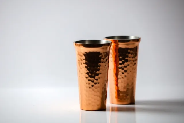 キンと冷えた一杯を楽しめる銅製タンブラー